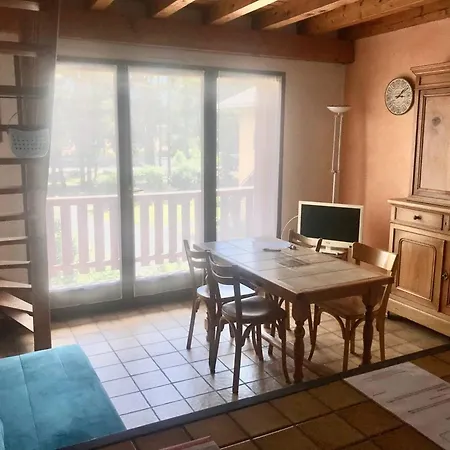 Duplex 3 Pieces Avec Balcon, Proche Barcelonnette - Fr-1-804-35 *